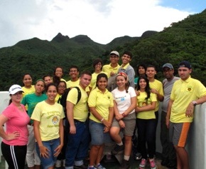 Jóvenes del Proyecto de Liderazgo Ambiental Comunitario realizan viaje de estudio a El Yunque
